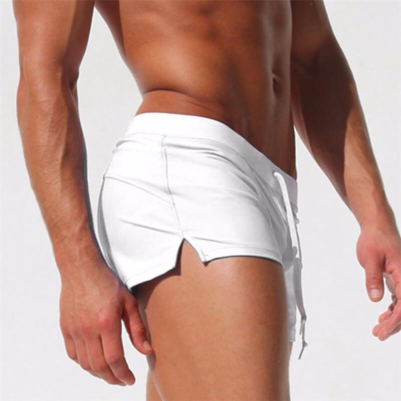 Høykvalitets boardshorts for menn, robuste, slitesterke, for intensiv svømming og vannsport.