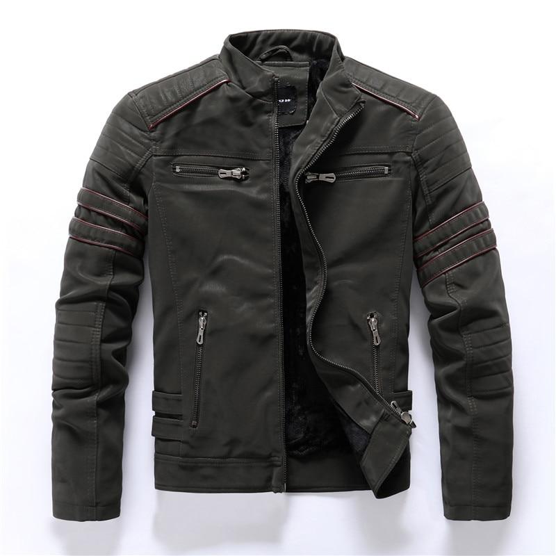 Schwarze Herren Motorradjacke aus Kunstleder, stylisch und bequem, auch in Übergröße erhältlich.