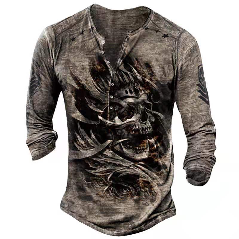 Herrenmode: Langarmshirt mit detailliertem Totenkopf-Design im Retro-Look