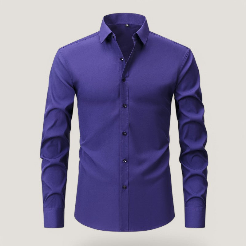 Allsidig herreskjorte, slim fit, strykefri og elastisk, i moderne farge for business-look.