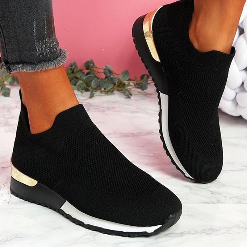 Moderne slip-on joggesko for menn, perfekt for fritid med pustende og lettvekt design.