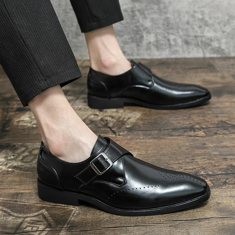 Komfortable loafers for bryllup og fest. Allround pensko i elegant italiensk stil for herre.