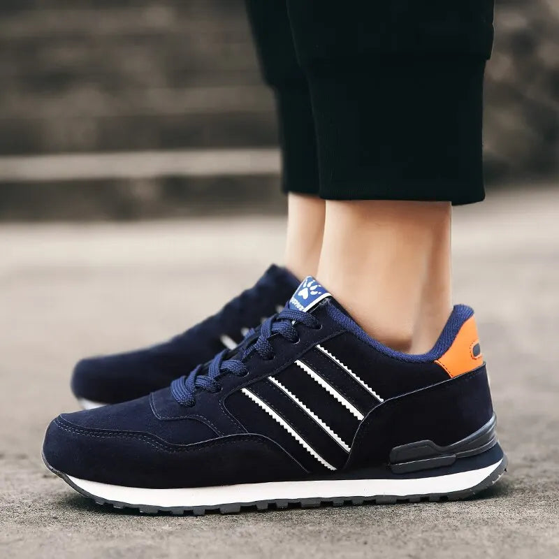 Komfortable og lettvektige joggesko for menn, designet for en aktiv livsstil og daglig bruk.