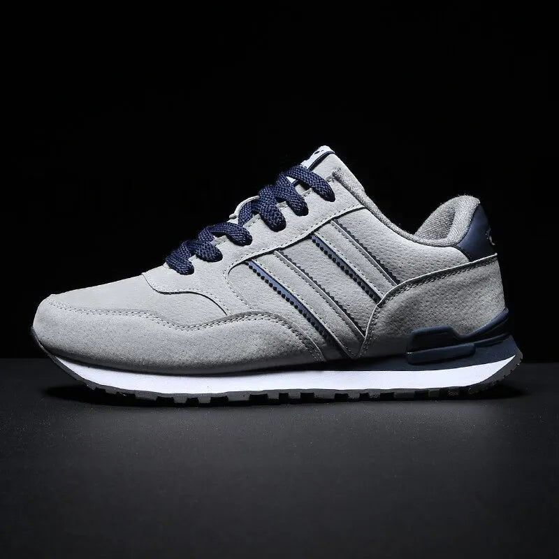 Stilige herresneakers med pustende design, egnet for sport, trening og aktiv fritid.