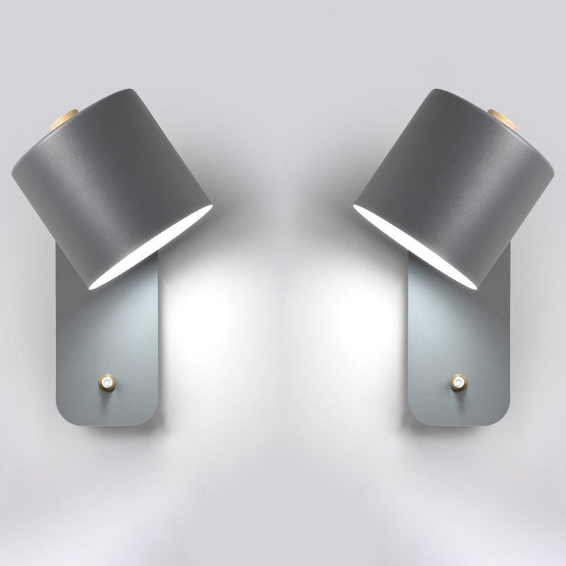 Grønn LED vegglampe med bryter for moderne innredning. Stilren og energieffektiv løsning for ditt hjem.