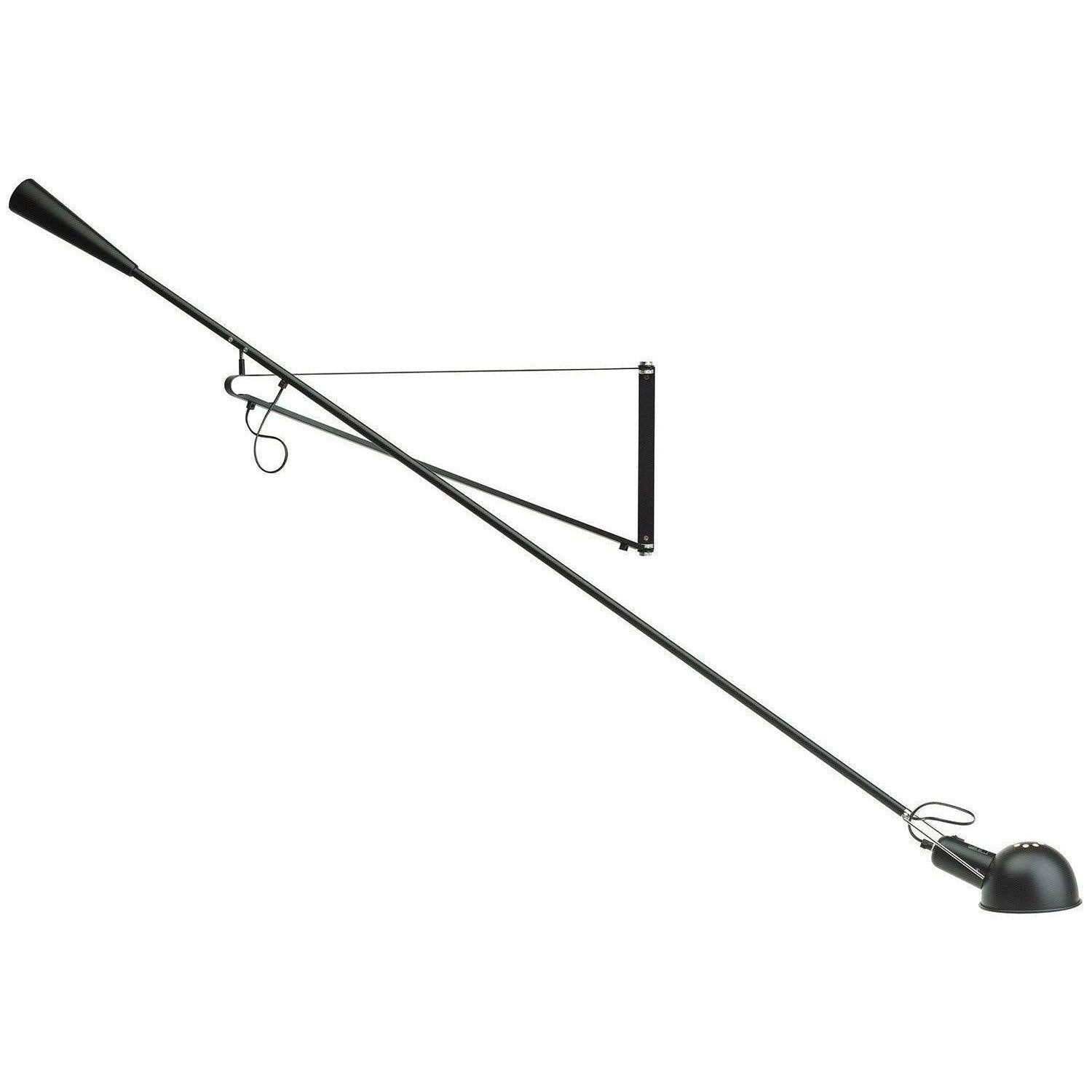 Tidløs industriell vegglampe Modell 265, justerbar og funksjonell. Ideell leselampe eller stemningsbelysning.