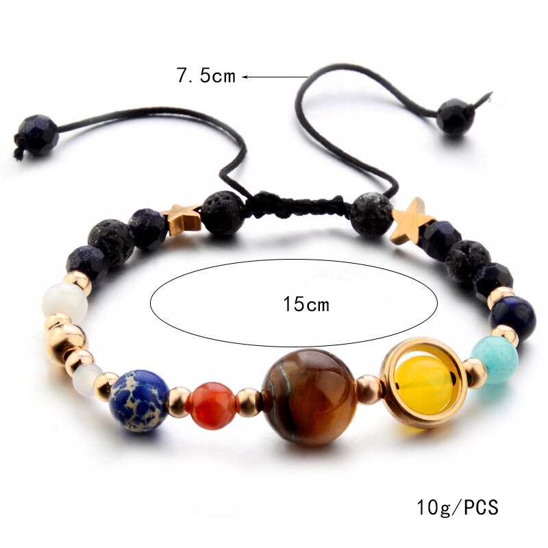 Unisex justerbart armbånd i naturstein med solsystem-tema. Kosmisk krystall smykke for menn og kvinner, perfekt gave.