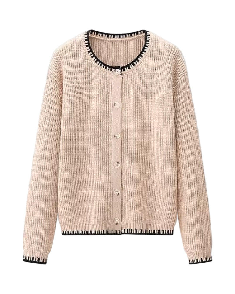 Khaki strikket kvinnecardigan med rund hals for elegant hverdagsstil. Komfortabel og tidløs damecardigan.