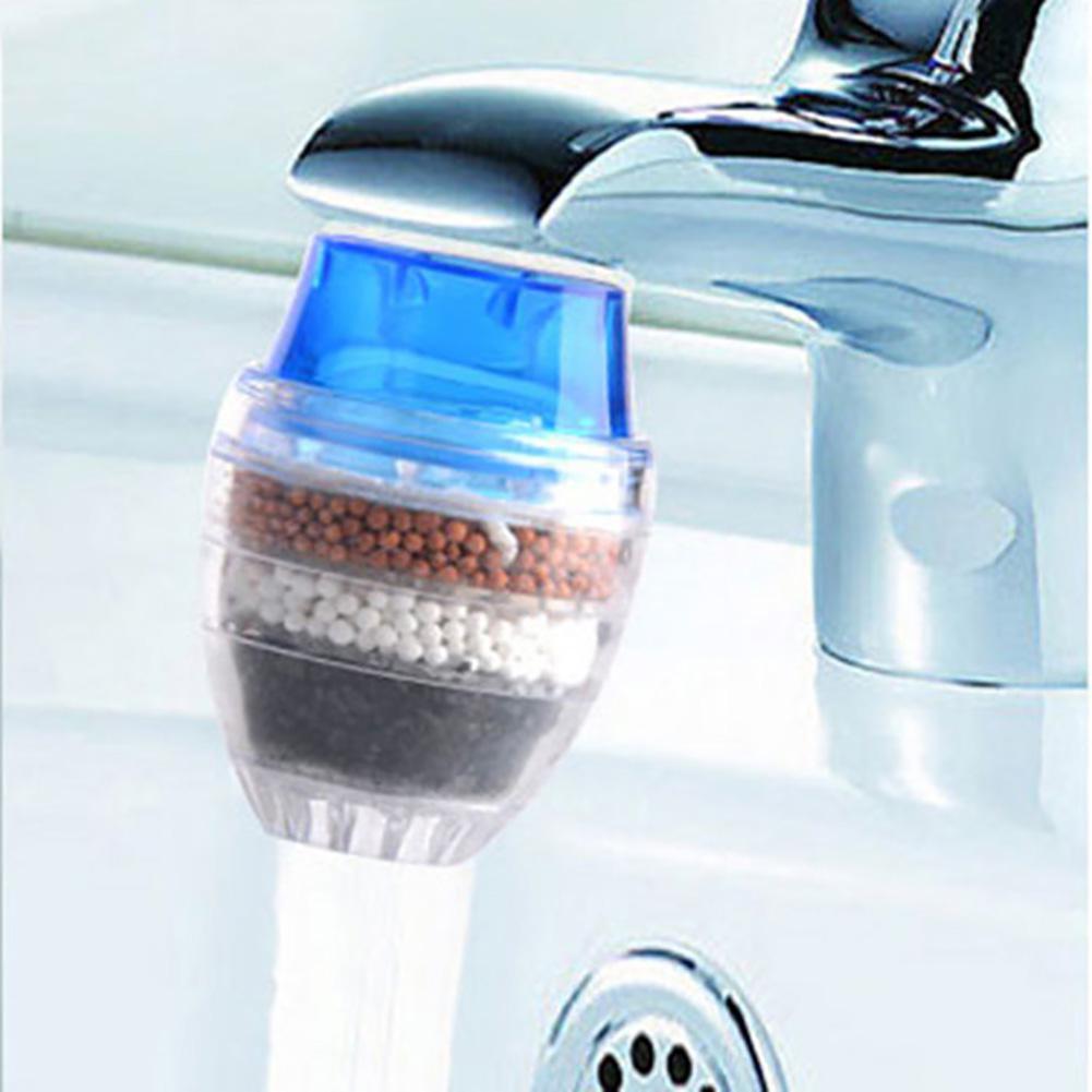 Effektivt kranfilter for bedre vannkvalitet i hjemmet, med smart design.