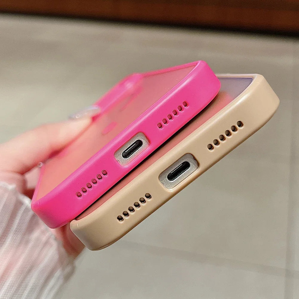 Elegant og slankt klart deksel til iPhone 17-serien. Kompatibel med MagSafe og trådløs lading.