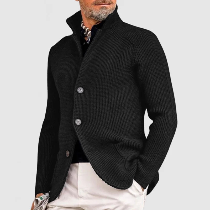 Elegant herre cardigan i varmt strikk, marineblå, med lange ermer for allsidig stil.