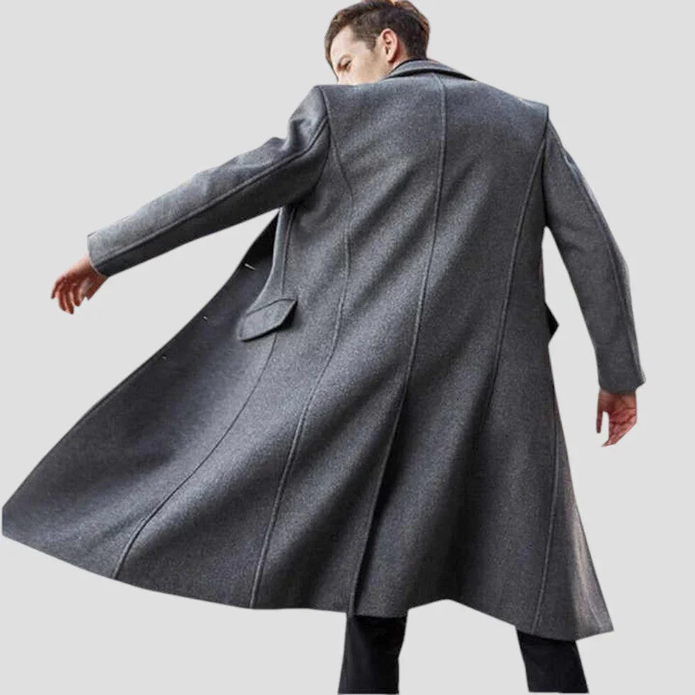 Elegant dressfrakk for menn. Mørk klassisk herrefrakk, perfekt som businessfrakk i varm ullblanding.