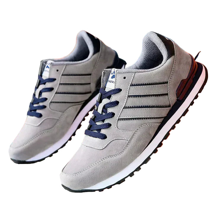 Klassiske herresneakers for hverdagskomfort og allsidig bruk. Robust design med normal passform.
