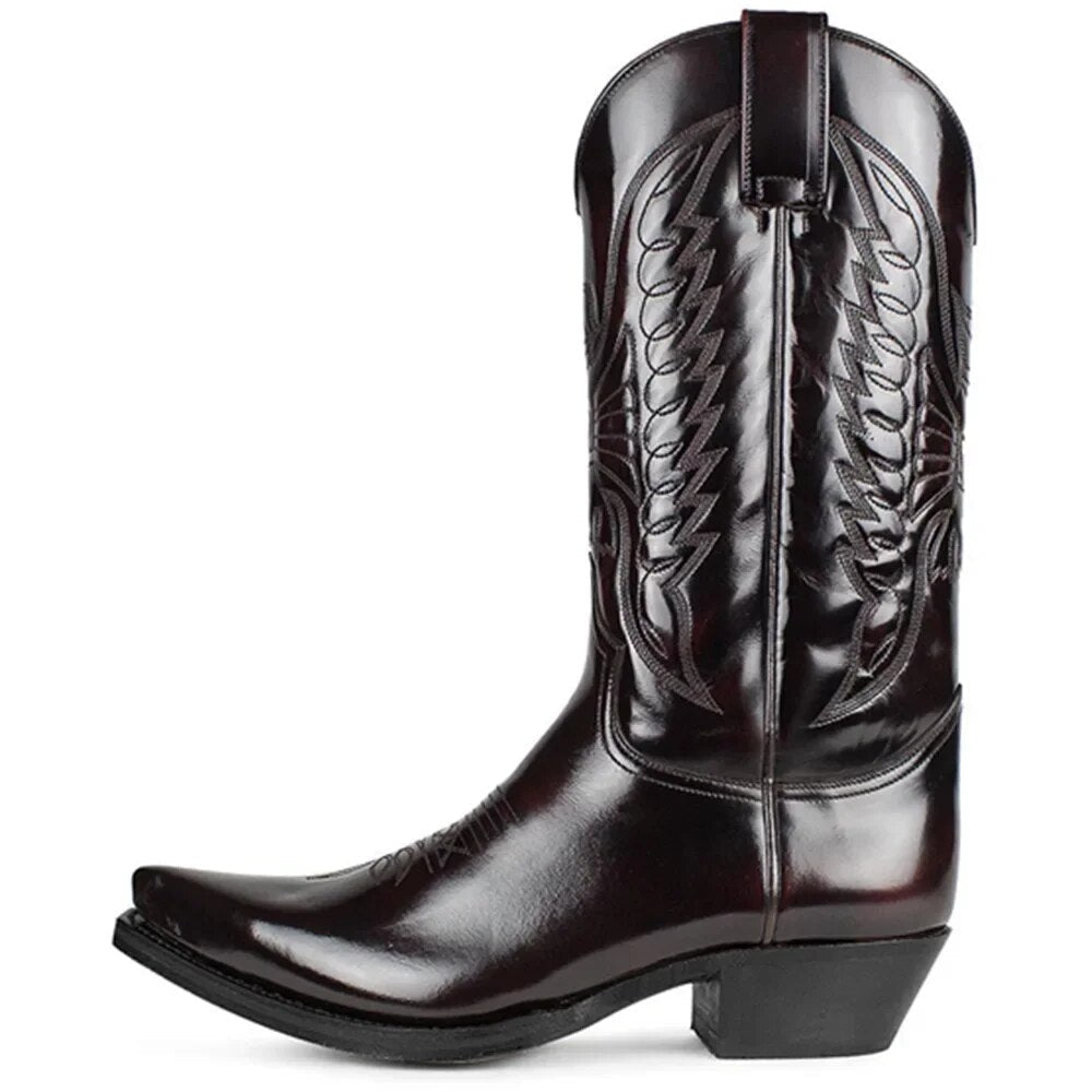 Klassiske vestlige herrestøvler med robust design og tidløs stil. Komfortable cowboy støvler for menn.