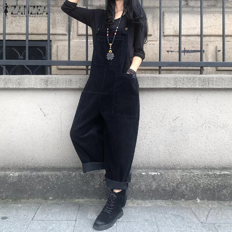 Trendy armeegrønn jumpsuit for kvinner med vide ben, kombinerer komfort og moderne stil.