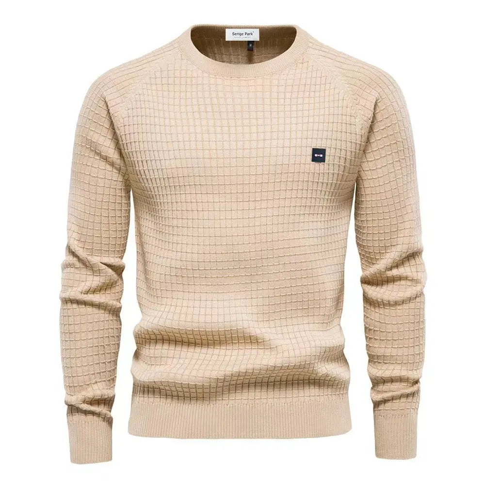 Myk og komfortabel langermet herretrøye. Minimalistisk overdel for menn, ideell som hverdagsklær.