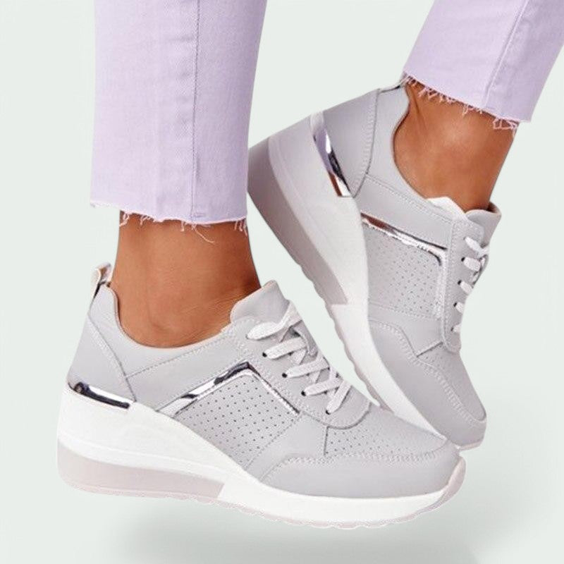 Behagelige og stilrene damesneakers for kvinner. Fleksible snøresko med lettvekt for hverdagsbruk.