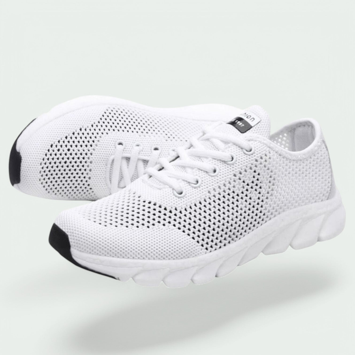 Stilrene damesneakers for fritid, lette og sporty, gir god støtte for aktive kvinner.