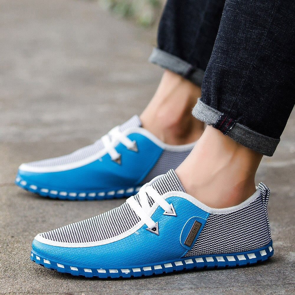 Mørkebrune herresko, kjøreloafers som kombinerer komfort og stil for den moderne mann. Elegant fritidssko.