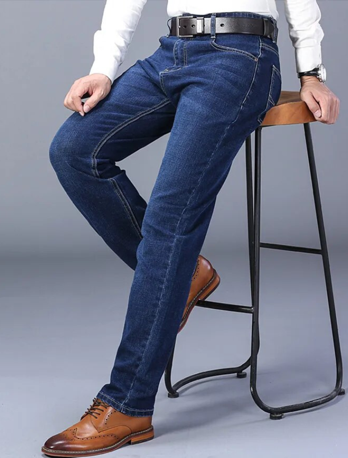 Myke damejeans med stretch, designet for komfort og stil. Perfekt for vår- og høstklær, maskinvaskbar.