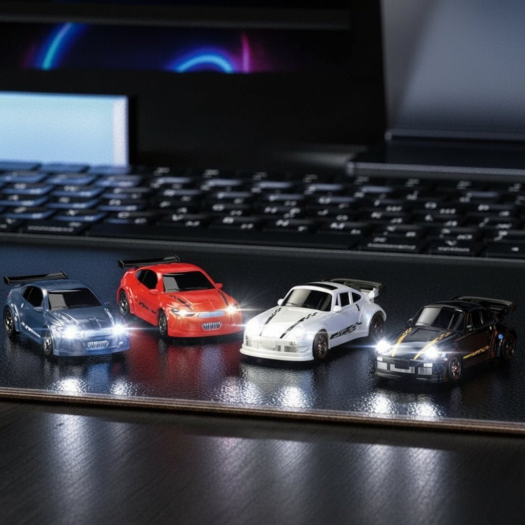 Miniatyr 1:64 RC driftbil, designet for innendørs og utendørs presisjonskontrollert moro.