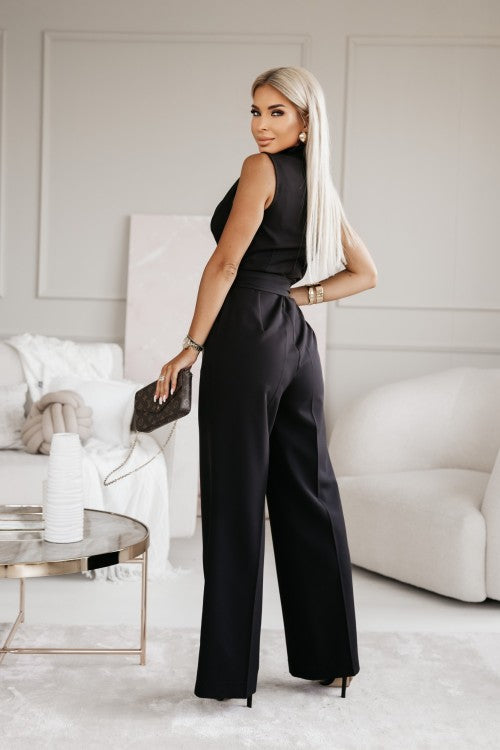 Sommerlig kortermet jumpsuit til dame, lett og pustende med komfortabel passform.