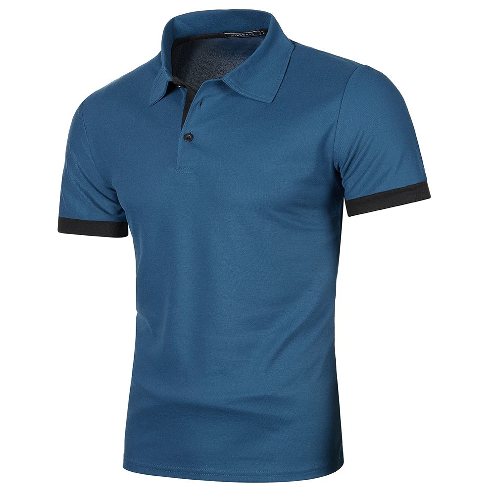 Moderne herre polo skjorte med skarpe kontrastfarger. Perfekt som uformell sommer skjorte. Behagelig.