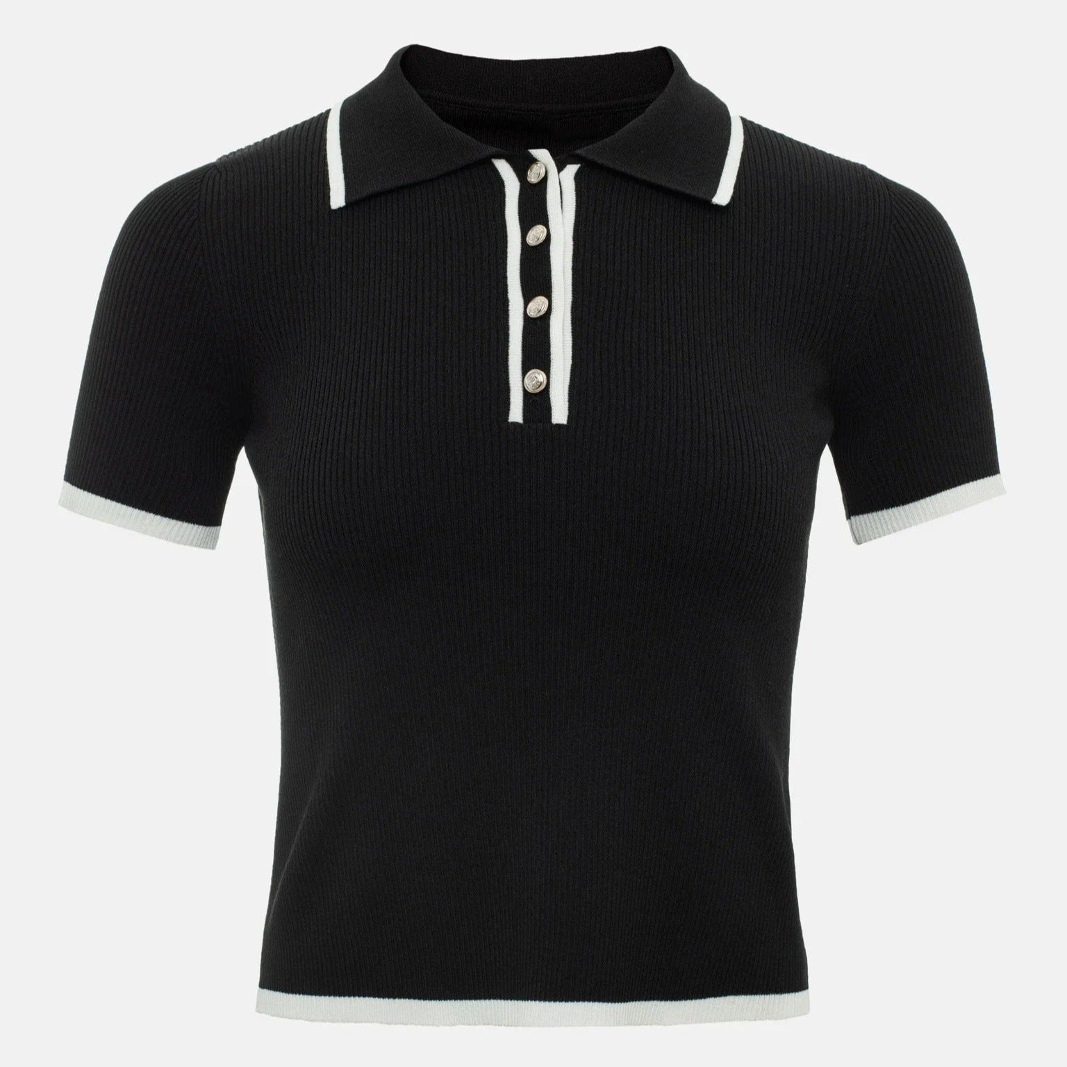 Elegant kortermet strikket topp for dame, komfortabel og trendy, med unikt patchwork-mønster.