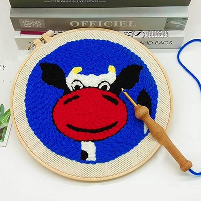 Fremme kreativitet med broderinålesettet; et komplett verktøy for hobby, DIY og personlige sømprosjekter.