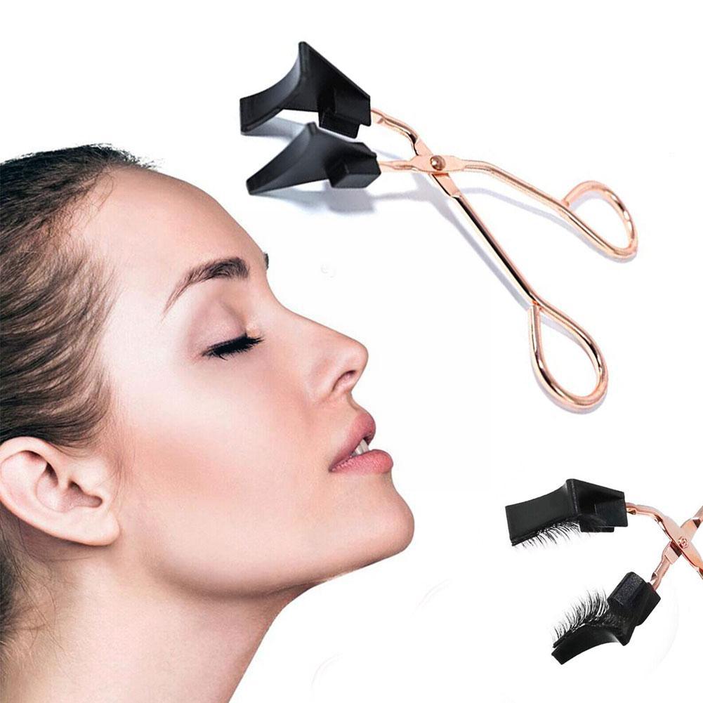 Elegant kvinne med vakkert definerte øyne fremhevet av 3D LuxeLash magnetiske vipper for varig glamour.