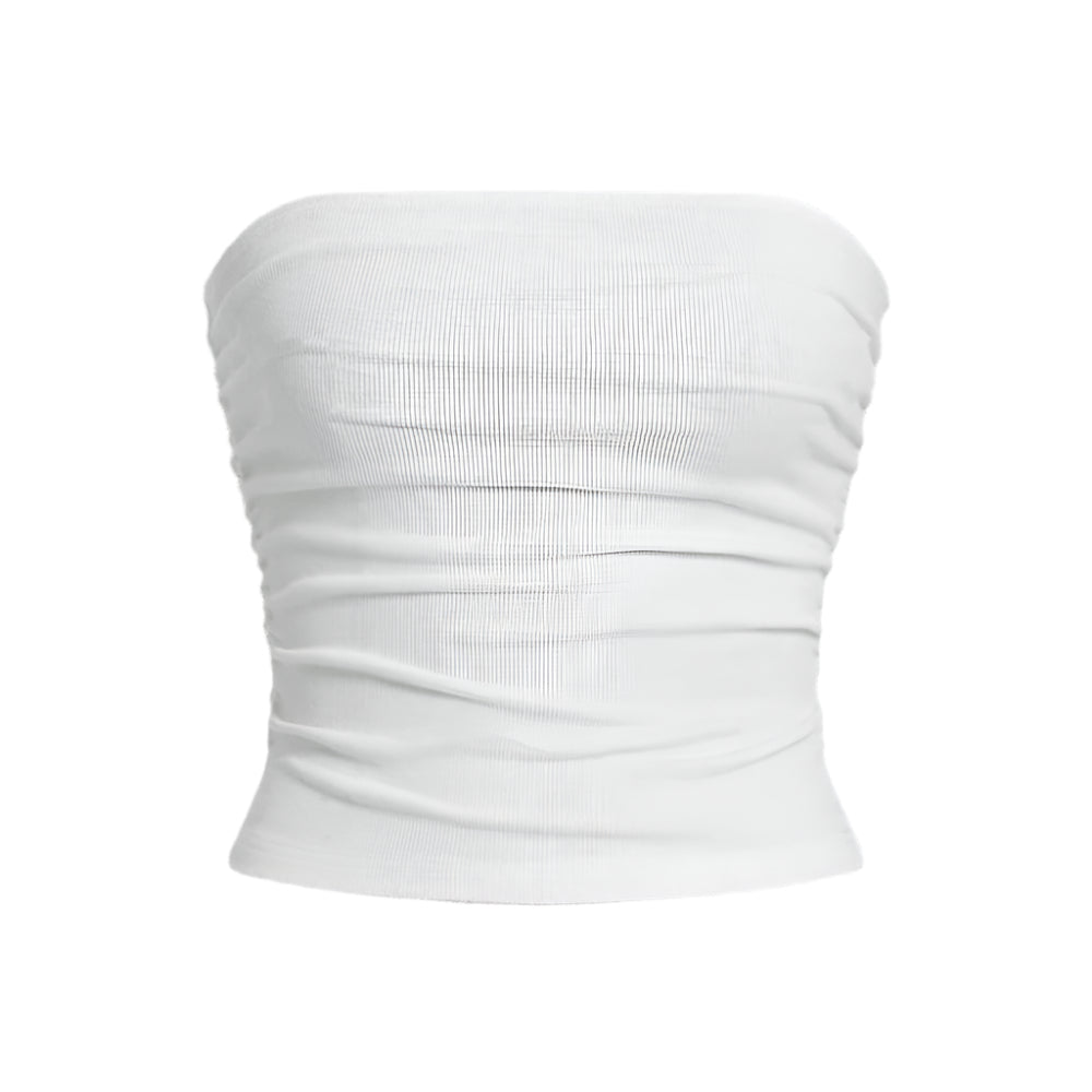 Moderne ermeløs fitted tanktopp for kvinner, med enkel og elegant design. Komfortabel overdel.
