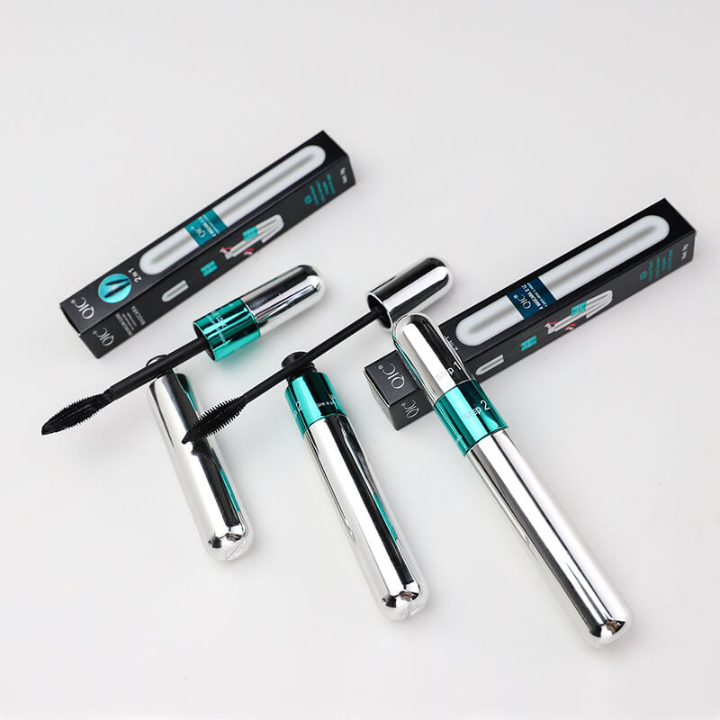 Skjønnhetsprodukt: 4D vannfast mascara. Gir vippene optimalt volum, lengde og definisjon.