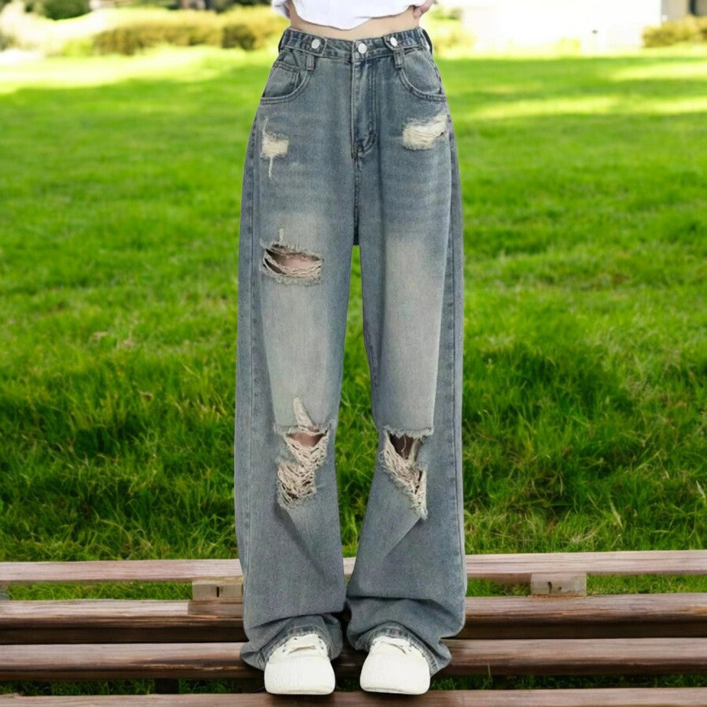 Komfortable damejeans med høy midje og revne detaljer. Vide ben gjør disse perfekte for hverdagsbruk og fritid.