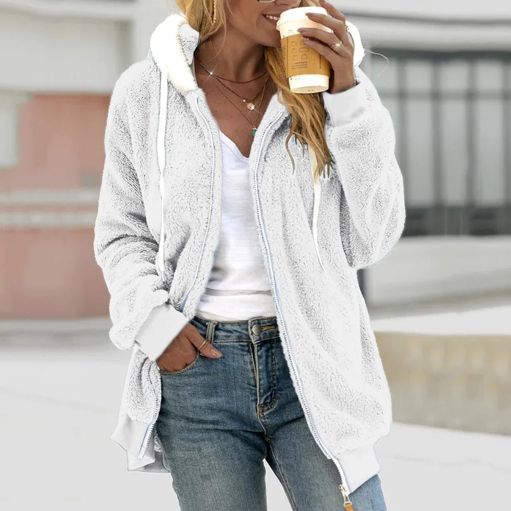 Stilfull oversized hettecardigan til kvinner, varm og myk strikk. Perfekt for lagpålag høst- og vinterklær.