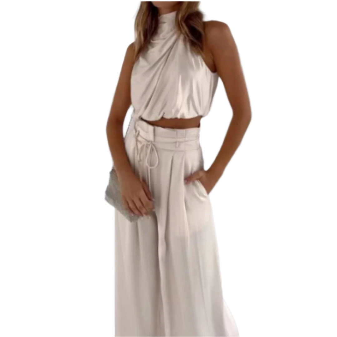 Kvinner sommer jumpsuit med minimalistisk design, elegant og komfortabel for varme dager.
