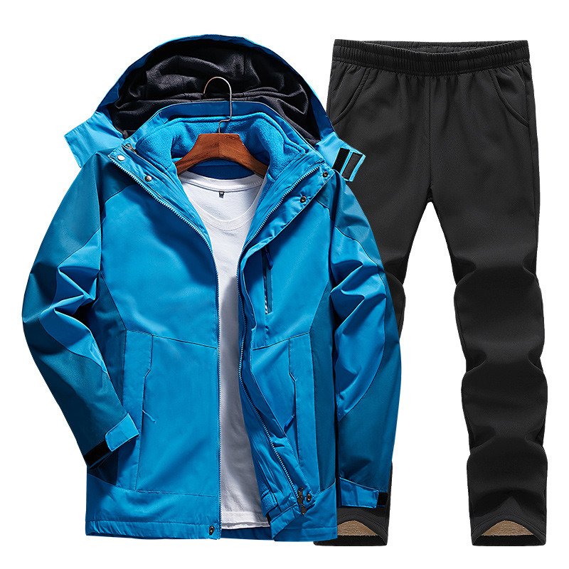 Kvinners 3-i-1 utendørssett: ytre allværsjakke og varm softshell fleecejakke for variert vær.