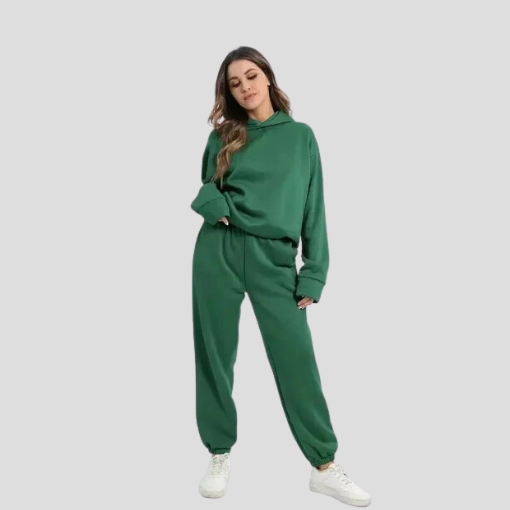 Luksuriøst loungewear sett for kvinner med myk fleece hettegenser og joggebukse for vinterkomfort.