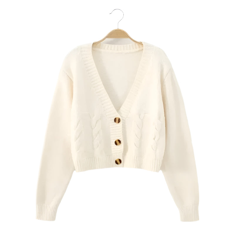 Komfortabel beige strikket cardigan med V-hals for kvinner, ideell for koselig hverdagsbruk.