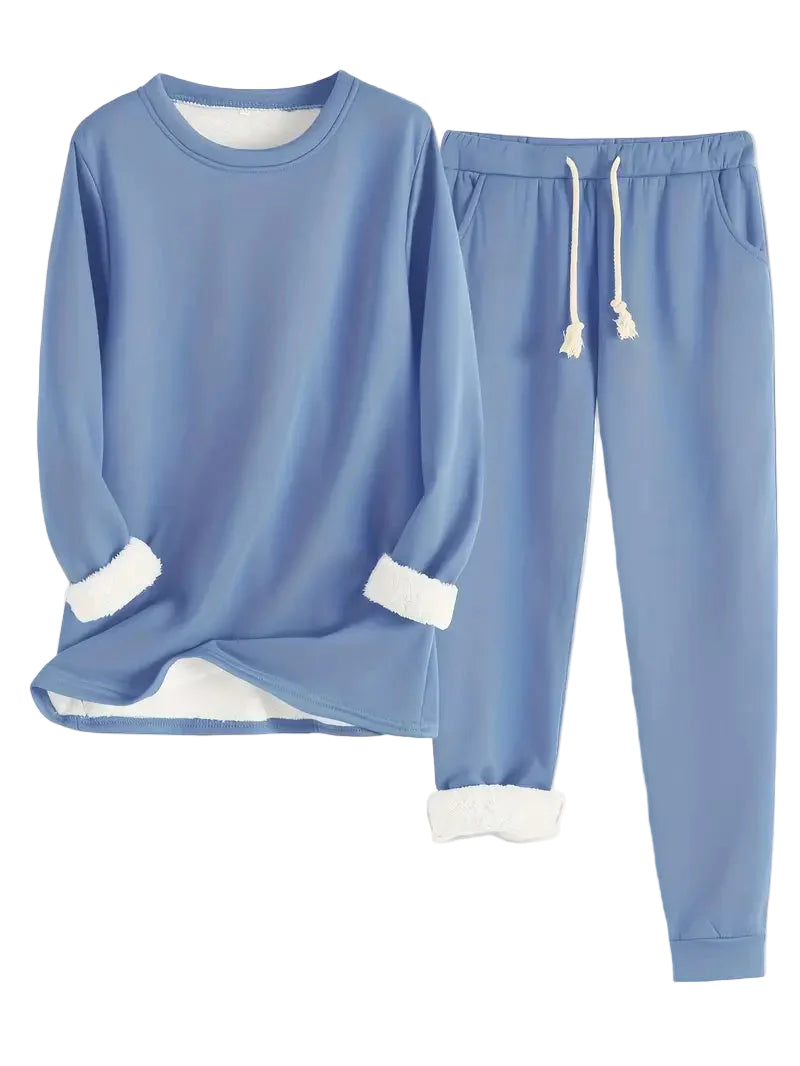 Kvinners todelte loungewear sett i mykt, koselig stoff. Perfekt for hjemmebruk og avslapning.