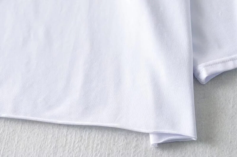 Trendy løs croptop i bohostil, et must-have plagg for sommerens garderobe for damer.