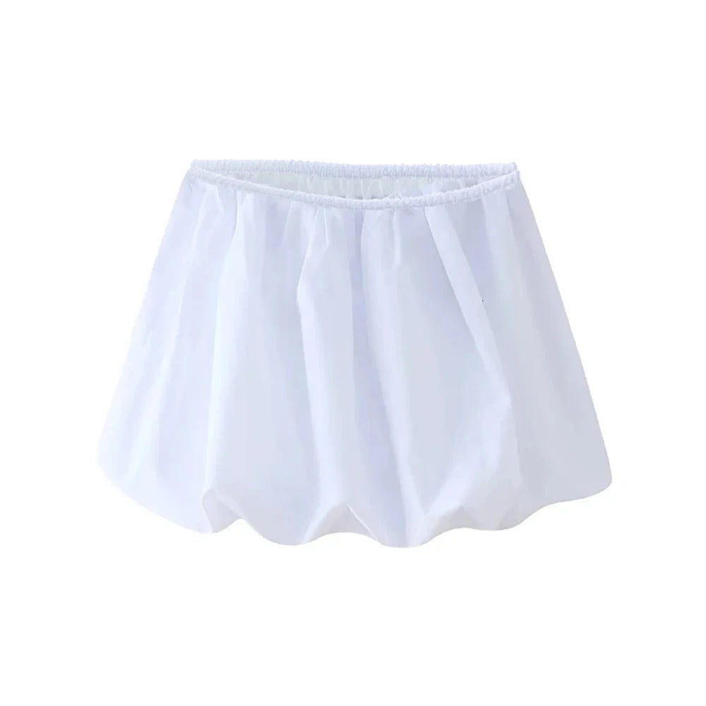 Svart ballongminiskjørt for kvinner. Perfekt for fest eller hverdagsmote, gir elegant og leken stil.