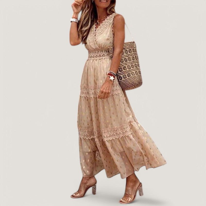 Komfortabel fargerik boho damekjole i lett bomull. Løs passform, perfekt som sommerkjole.