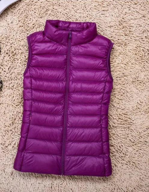 Komfortabel og elegant lett dunjakke vest for damer, ideell for vår- og høstklær.