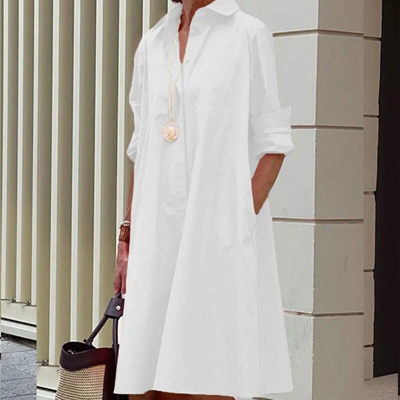 Elegant, lett sommerkjole for kvinner. Luftig design, ideell for varme dager. Allsidig hverdagskjole.