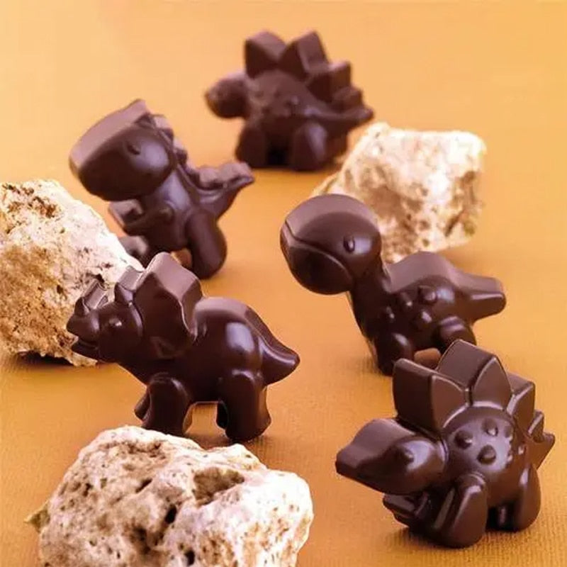 Lag egne dino-godterier! Lilla silikonform til gele og sjokolade, populær hos barn.