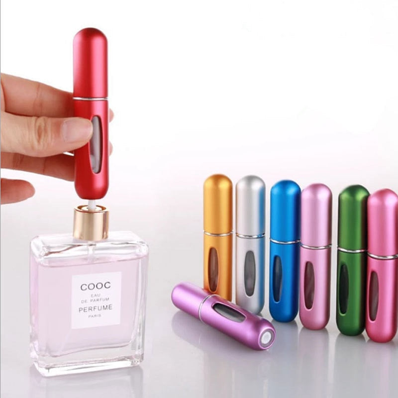 Elegant, bærbar parfymeflaske (5ml), ideell for menn og kvinner på farten.