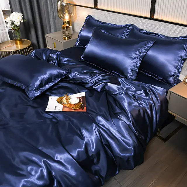 Rent og stilrent dynetrekk i luksuriøs sateng, perfekt for et elegant soverom og god søvn.