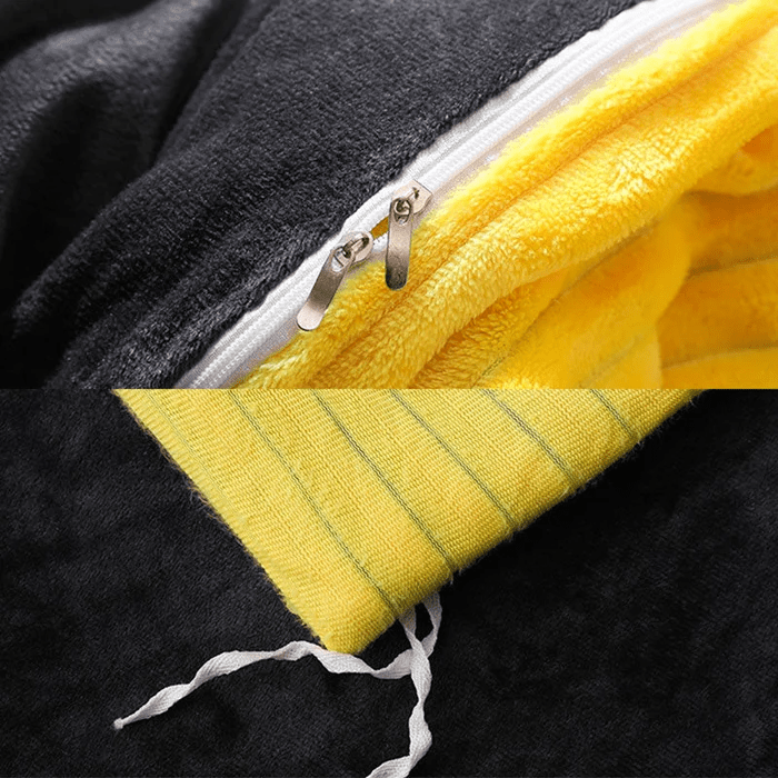 Koselig sengesett i fløyel og korallfleece, perfekt for kalde vinternetter. Varmt og komfortabelt.
