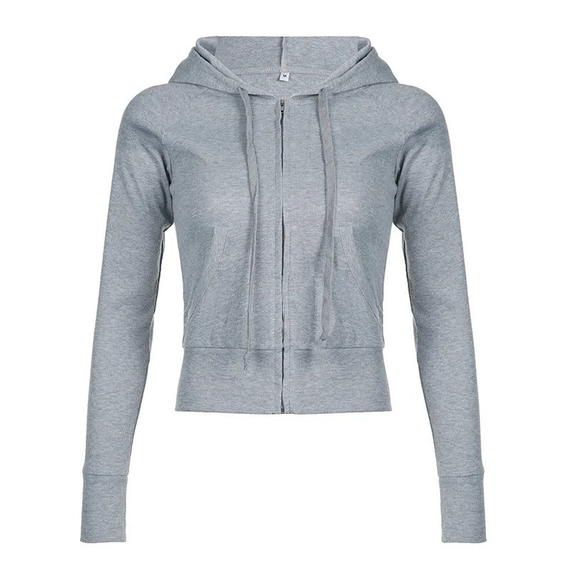 Komfortabel grå damehettegenser med hette og lange ermer, perfekt for casual bruk.