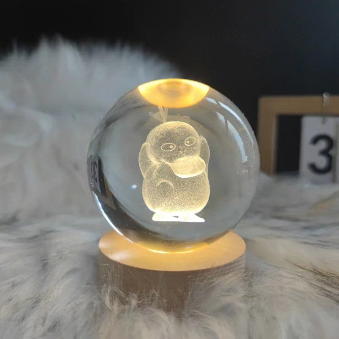 Månekrystallkule: LED-bordlampe for hjemmet, gir mykt og behagelig lys.
